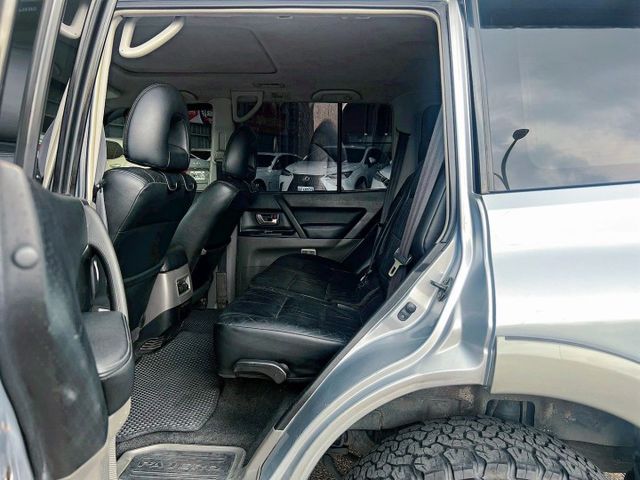 全車合法改裝變更 台灣省六碼鐵支車牌 小改款3.8引擎 底盤升高套件 越野胎 呼吸管 專用鐵保桿/鐵側踏 ARB車邊帳  第9張相片