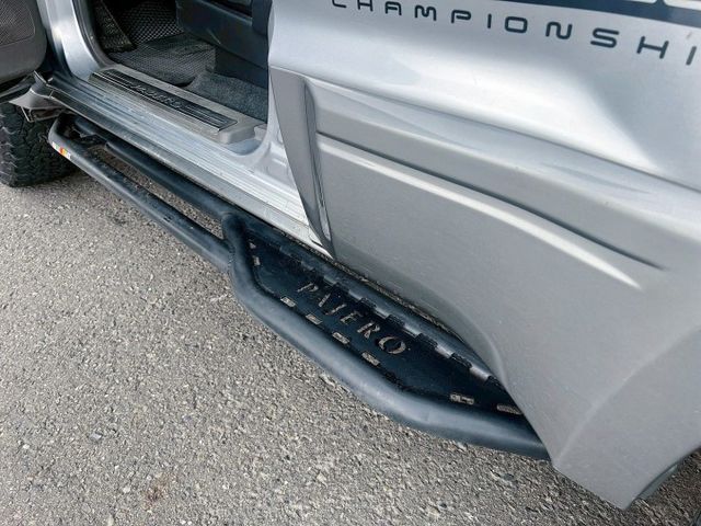 全車合法改裝變更 台灣省六碼鐵支車牌 小改款3.8引擎 底盤升高套件 越野胎 呼吸管 專用鐵保桿/鐵側踏 ARB車邊帳  第10張相片