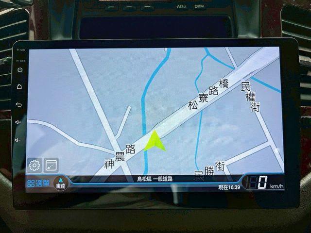 全車合法改裝變更 台灣省六碼鐵支車牌 小改款3.8引擎 底盤升高套件 越野胎 呼吸管 專用鐵保桿/鐵側踏 ARB車邊帳  第16張相片