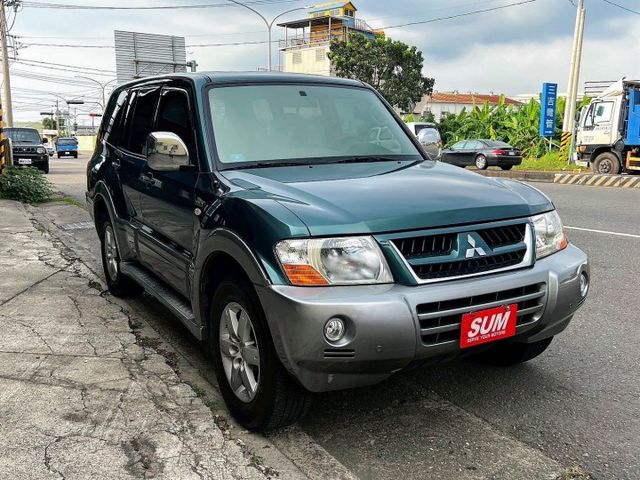 3.8升 V6汽油引擎 全車原鈑件 僅跑10萬公里 超級美車!! 小改款新引擎 無待修 無涉水 升級安卓影音 衛星導航  第2張相片