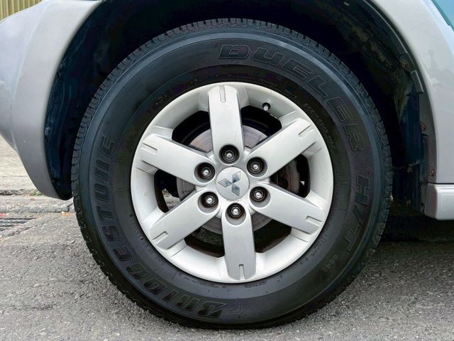 3.8升 V6汽油引擎 全車原鈑件 僅跑10萬公里 超級美車!! 小改款新引擎 無待修 無涉水 升級安卓影音 衛星導航  第6張相片