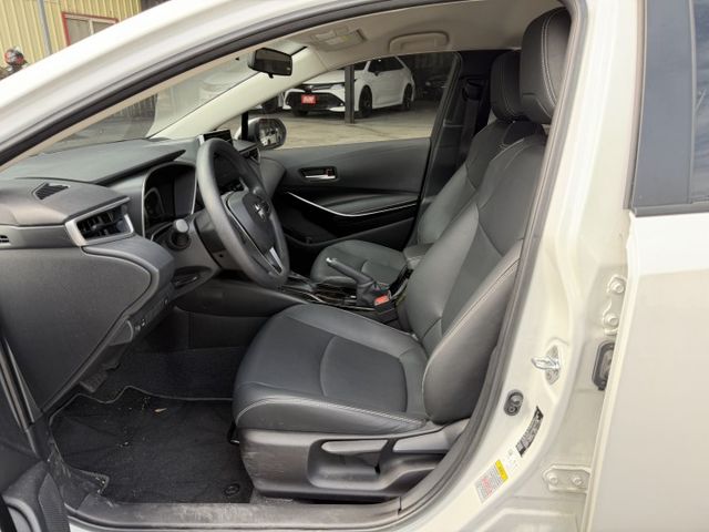 25年式小改款 原鈑件 里程僅跑1萬9千 豪華+免鑰匙 270環景 CarPlay 盲點偵測 ACC跟車系統 恆溫空調  第5張相片