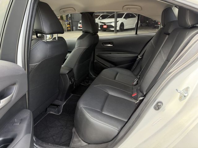 25年式小改款 原鈑件 里程僅跑1萬9千 豪華+免鑰匙 270環景 CarPlay 盲點偵測 ACC跟車系統 恆溫空調  第6張相片