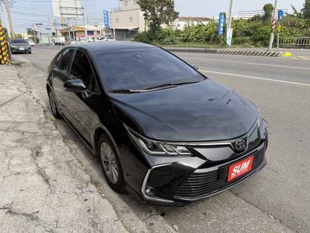 全車原鈑件 里程保證!! 豪華版 有免鑰匙/摸門解鎖 原廠選配270環景 恆溫空調 ACC跟車系統 多功能方向盤  第1張相片