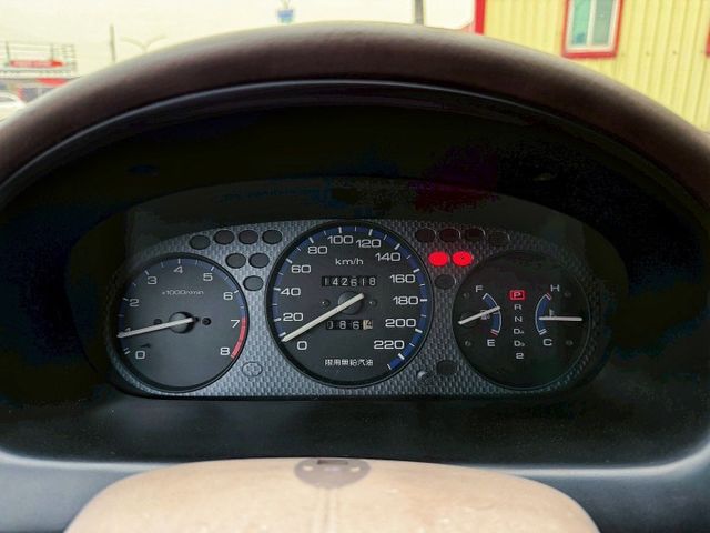 認證車!! 全車翻新大整理 四門高階版 有電動椅 改裝方向盤 16吋鋁圈 KT避震器 引擎室拉桿 日本七彩大燈/七彩尾燈  第14張相片