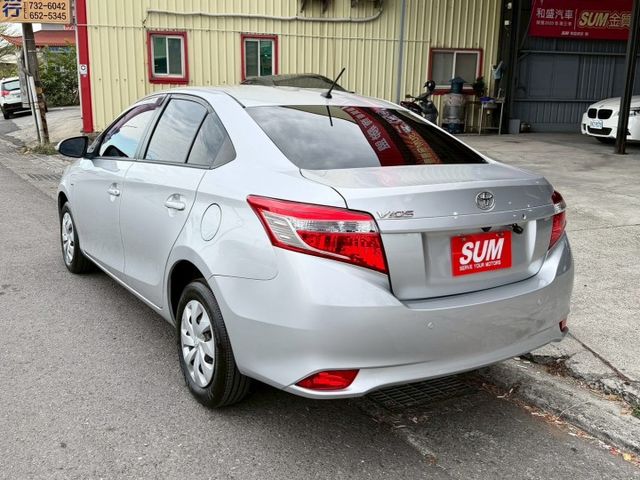 一手車 經典版 小改款 7速CVT變速箱 剛換四條全新馬牌輪胎 升級安卓 CarPlay 衛星導航 倒車影像 行車紀錄器  第4張相片