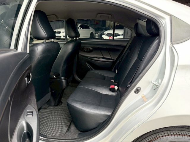 一手車 經典版 小改款 7速CVT變速箱 剛換四條全新馬牌輪胎 升級安卓 CarPlay 衛星導航 倒車影像 行車紀錄器  第9張相片