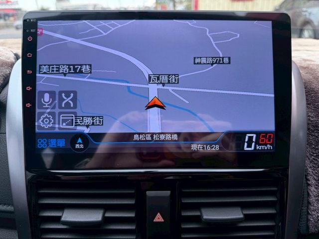 一手車 經典版 小改款 7速CVT變速箱 剛換四條全新馬牌輪胎 升級安卓 CarPlay 衛星導航 倒車影像 行車紀錄器  第11張相片