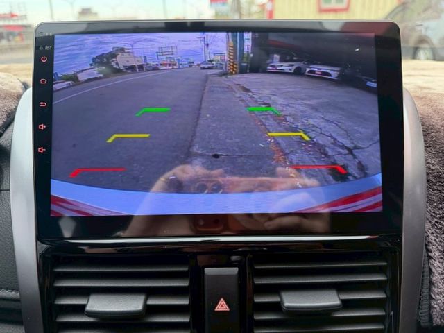 一手車 經典版 小改款 7速CVT變速箱 剛換四條全新馬牌輪胎 升級安卓 CarPlay 衛星導航 倒車影像 行車紀錄器  第12張相片