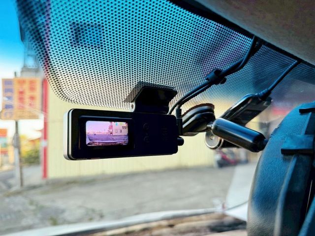 全車精品改裝 Z版空力套件 17吋XXR鋁圈 雙出排氣管/閥門 改裝LED尾燈 安卓大螢幕 CarPlay 行車紀錄器  第12張相片