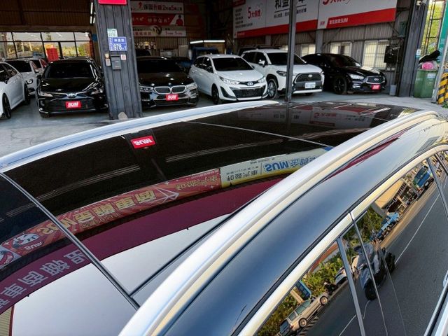 新價格!! 小改款 GLC300 AMG 全景天窗 柏林之音 20吋放射鋁圈 免鑰匙/摸門 盲點偵測 大螢幕 數位儀表  第6張相片