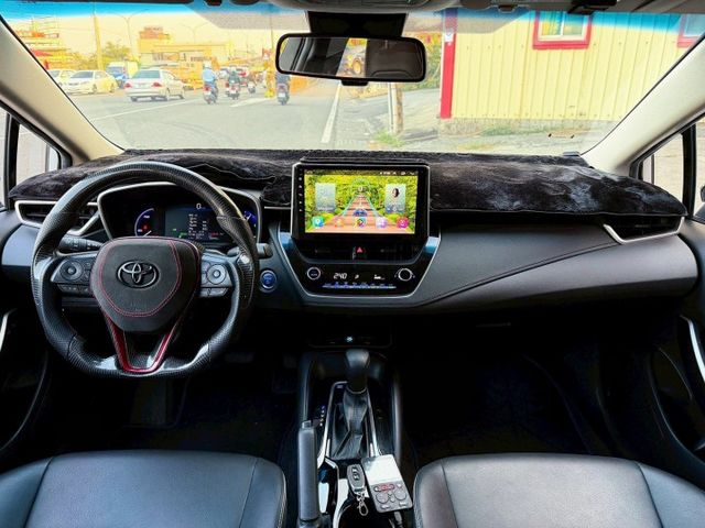 數十萬精品改 改GR包 魚眼頭燈 Free air氣壓避震 DATA鋁圈 四出排氣管中尾段 變形蟲方向盤 刷隱藏功能  第10張相片