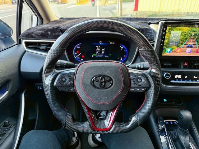 數十萬精品改 改GR包 魚眼頭燈 Free air氣壓避震 DATA鋁圈 四出排氣管中尾段 變形蟲方向盤 刷隱藏功能  第13張相片