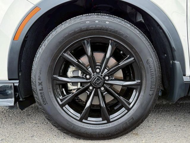 頂規Prestige 有跟車 全景天窗 Bose音響 電尾門 盲點 環景 衛星導航 CarPlay LED大燈 空力套件  第5張相片