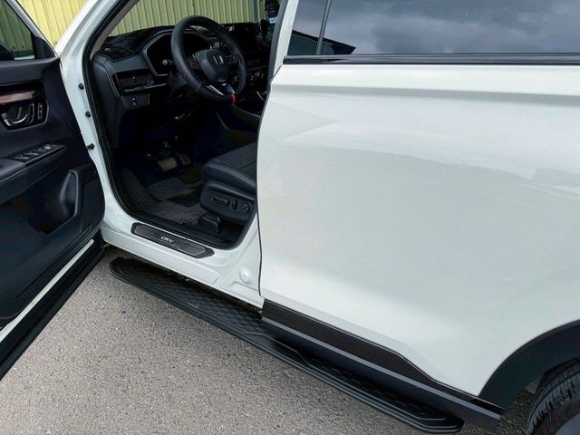 頂規Prestige 有跟車 全景天窗 Bose音響 電尾門 盲點 環景 衛星導航 CarPlay LED大燈 空力套件  第7張相片