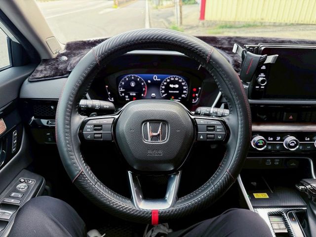 頂規Prestige 有跟車 全景天窗 Bose音響 電尾門 盲點 環景 衛星導航 CarPlay LED大燈 空力套件  第12張相片