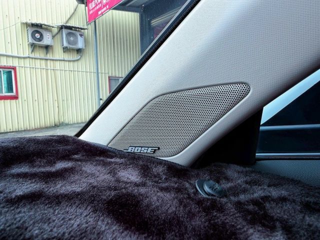 頂規Prestige 有跟車 全景天窗 Bose音響 電尾門 盲點 環景 衛星導航 CarPlay LED大燈 空力套件  第15張相片