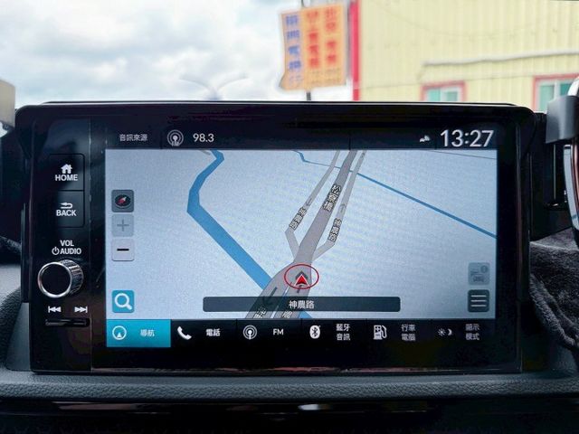 頂規Prestige 有跟車 全景天窗 Bose音響 電尾門 盲點 環景 衛星導航 CarPlay LED大燈 空力套件  第17張相片