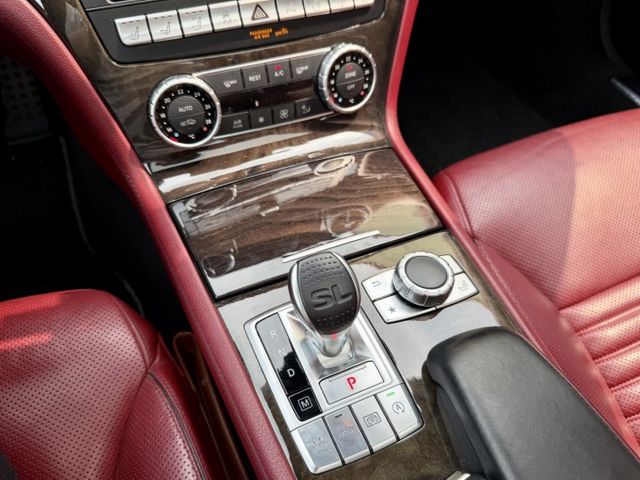 市場稀有 SL400敞篷 新車價700萬 原漆原鈑件 日規滿配 ABC氣壓懸吊 冷熱通風椅 Nappa真皮座椅 腳踢尾門  第10張相片