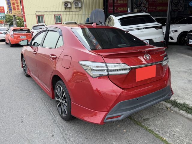 稀有X版 正一手車 空力套件 里程跑少 高階有免鑰匙/摸門 定速 恆溫 半數位儀表 原廠+精裝影音 行車紀錄器 17鋁圈  第2張相片