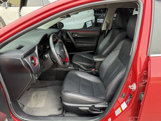 稀有X版 正一手車 空力套件 里程跑少 高階有免鑰匙/摸門 定速 恆溫 半數位儀表 原廠+精裝影音 行車紀錄器 17鋁圈  第3張相片