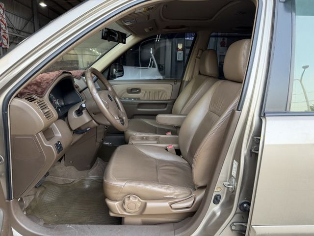 整備中~CRV 2.0 EX 公務人員退休一手車 原鈑件 僅跑15萬公里 電瓶剛換新 無待修 便宜代步車 跑工地也適合  第3張相片