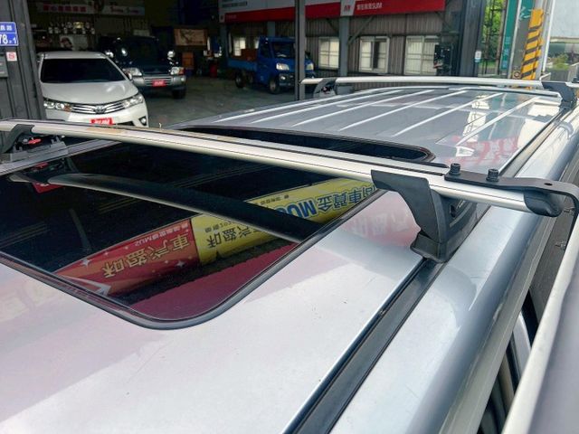 全車合法改裝變更 台灣省六碼鐵支車牌 小改款3.8引擎 底盤升高套件 越野胎 呼吸管 專用鐵保桿/鐵側踏 ARB車邊帳  第5張相片