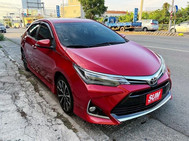 稀有X版 正一手車 空力套件 里程跑少 高階有免鑰匙/摸門 定速 恆溫 半數位儀表 原廠+精裝影音 行車紀錄器 17鋁圈  第2張相片