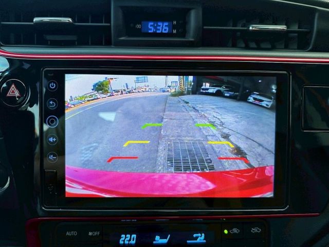 稀有X版 正一手車 空力套件 里程跑少 高階有免鑰匙/摸門 定速 恆溫 半數位儀表 原廠+精裝影音 行車紀錄器 17鋁圈  第18張相片
