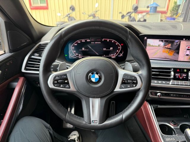 稀有X6 M50i 總代理 一手車 質感紅內裝 5AU 全景 HK音響 22吋鋁圈 M卡鉗 抬顯  電懸 跑排 水晶排檔  第10張相片