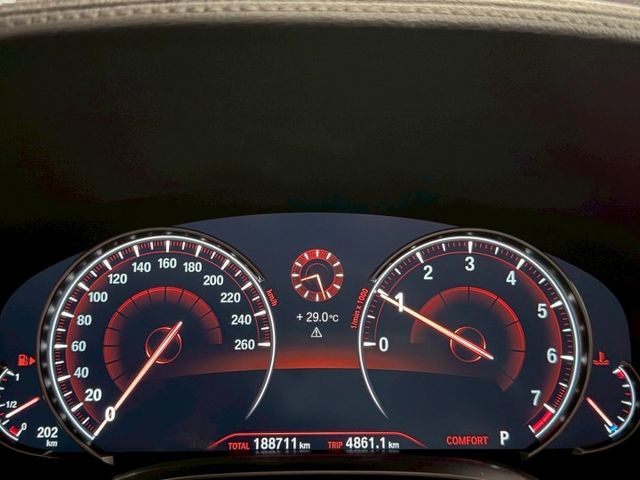 總代理 740Li Luxury 長軸 豪華配置 全景天窗 19吋鋁圈 環景影像 HK音響 CarPlay 四座冷熱椅  第20張相片