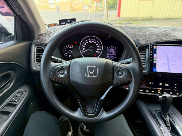 一手女用車 Yes認證車 VTi-S版 免鑰匙啟動/摸門解鎖 定速 恆溫空調 換檔撥片 升級安卓機 CarPlay 導航  第10張相片