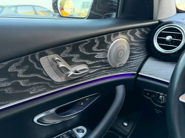 一手車 總代理 E300 AMG 原鈑件原漆 Goo認證 僅跑2萬6 天窗 柏林之音 記憶座椅 全液晶儀表 黑枕木內飾  第13張相片