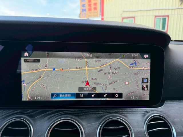 一手車 總代理 E300 AMG 原鈑件原漆 Goo認證 僅跑2萬6 天窗 柏林之音 記憶座椅 全液晶儀表 黑枕木內飾  第18張相片