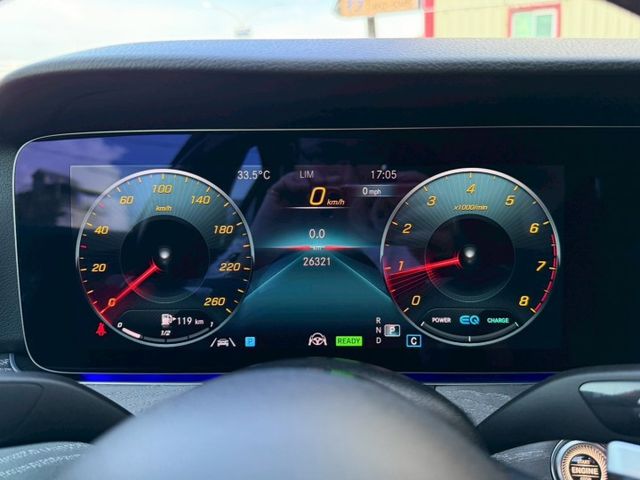 一手車 總代理 E300 AMG 原鈑件原漆 Goo認證 僅跑2萬6 天窗 柏林之音 記憶座椅 全液晶儀表 黑枕木內飾  第20張相片