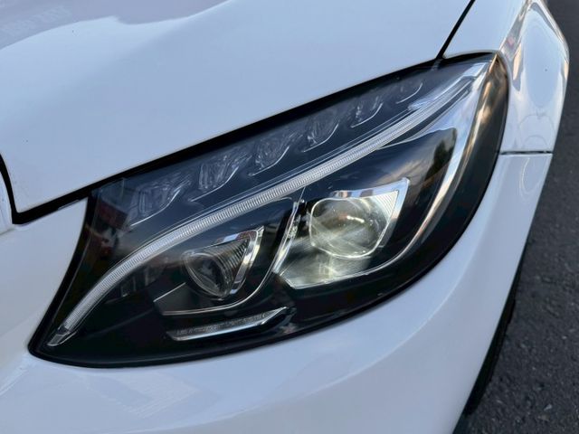 年輕人最愛C300 全車改AMG包 碳纖維下巴/導流 19吋鋁圈 加大卡鉗 全景天窗 全車氣氛燈 渦輪出風口 旋轉柏林  第6張相片