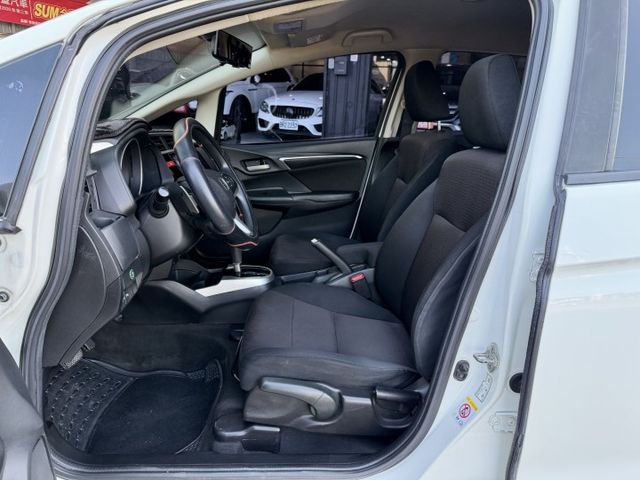 大改款 VTi-S版 原廠16吋鋁圈 換檔快撥 ABS 定速系統 升級安卓機 CarPlay功能 衛星導航 倒車顯影  第8張相片