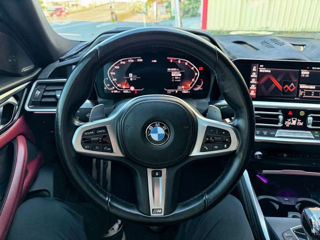 G世代 大鼻頭430i M版 全車原鈑件 改裝雷射尾燈 選配紅內裝 20吋放射鋁圈 M卡鉗 水晶排檔頭 360環景系統  第11張相片