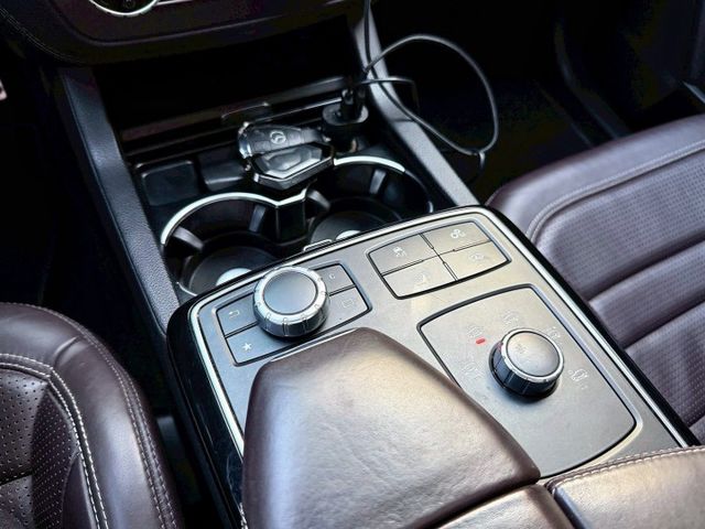 GLE63 AMG 全車原鈑件 全車包膜消光白 總代理 配備23P跟車 HK音響 三區恆溫 21吋AMG鋁圈 電子懸吊  第12張相片