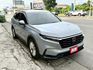 S版 原廠水泥灰 一手車超低里程~僅跑1萬7千公里!!ACC跟車 無線充電版 電尾門 換檔快撥 恆溫 CarPlay  第2張縮圖