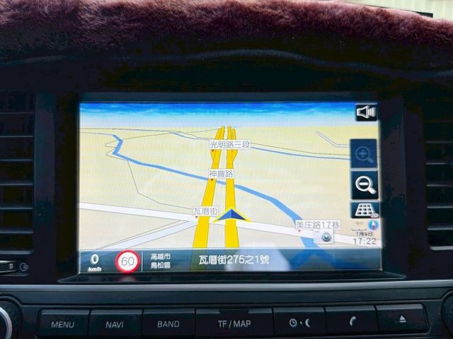 全車原鈑件 1.6汽油豪華版 德國馬牌輪胎 原廠影音螢幕 衛星導航 倒車顯影 記憶電動收折後照鏡 魚眼大燈 光感應頭燈  第12張相片
