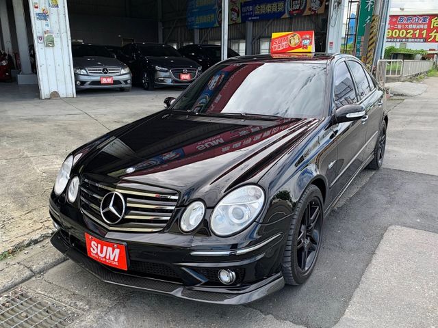 中古車 賓士e55 Amg 新車價近600萬 現在免1折價入手 V8引擎 機械增壓 全車大整理 大保養完工 雙層塗料鍍膜 Benz 賓士 E Class W211 高雄市 Findcar 找車網