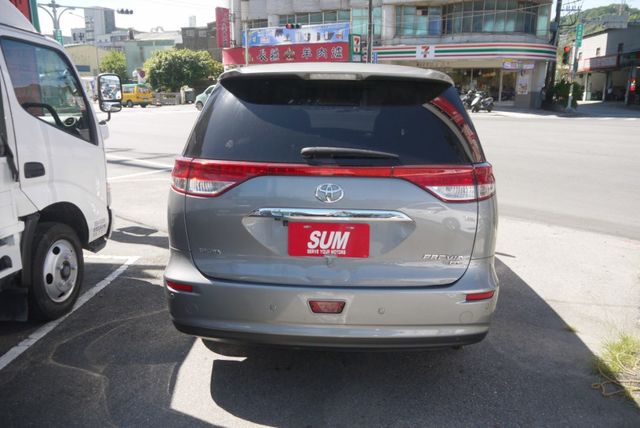 認證車 僅跑8萬 原廠保養 一手 雙天窗 電動尾門 左右雙電動滑門 第三排電動椅 2.4L  第5張相片