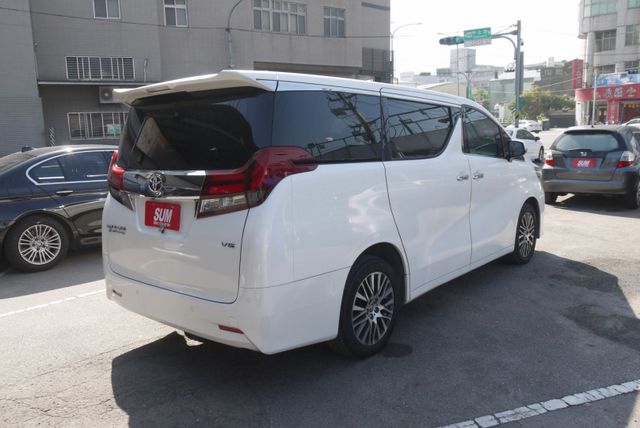 認證車 一手僅跑8萬  頭等艙第二排座椅 左右雙電滑門 TOYOTA ALPHARD 阿發  第3張相片