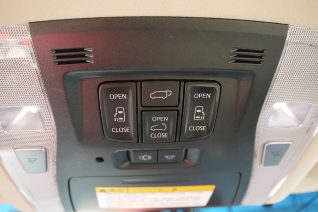 認證車 一手僅跑8萬  頭等艙第二排座椅 左右雙電滑門 TOYOTA ALPHARD 阿發  第15張相片