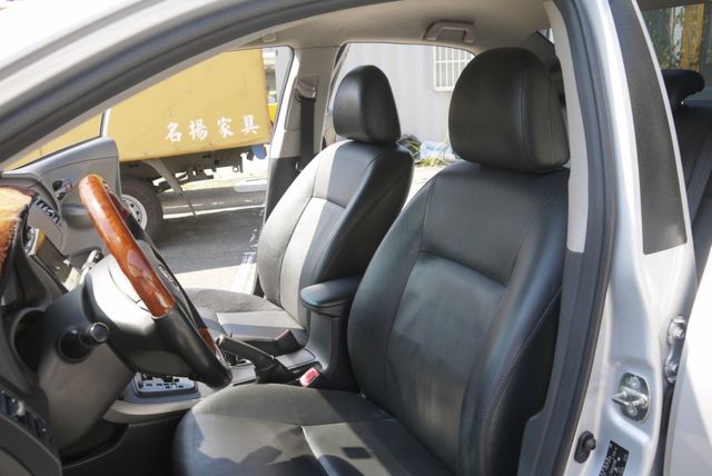僅跑13萬 里程保證 一年僅跑8千公里 車況不錯 優質好車 ALTIS 1.8  第7張相片