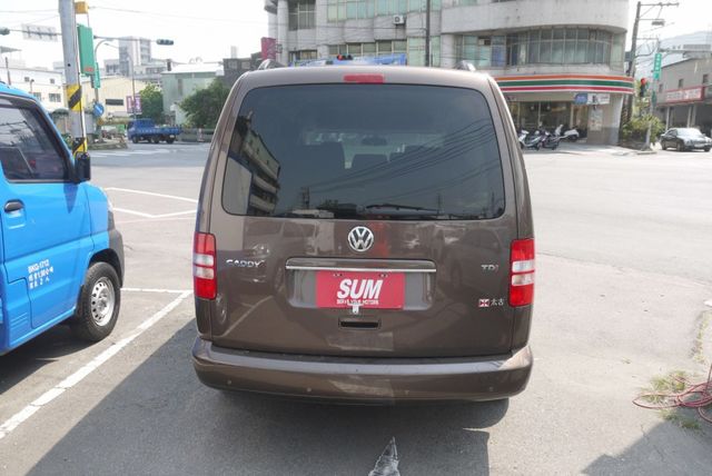 認證車 七人座 僅跑13萬 原廠保養 里程保證 一手車  福斯 CADDY 1.6 TDI  第7張相片