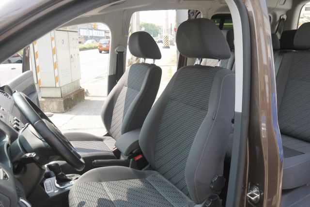 認證車 七人座 僅跑13萬 原廠保養 里程保證 一手車  福斯 CADDY 1.6 TDI  第8張相片