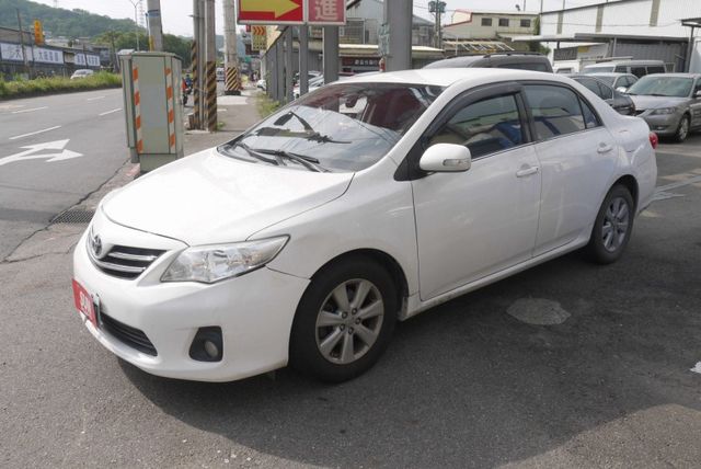 認證車 僅跑14萬 里程保證 原廠影音 胎壓 定速 恆溫 無段變速更省油好開 ALTIS 1.8  第2張相片