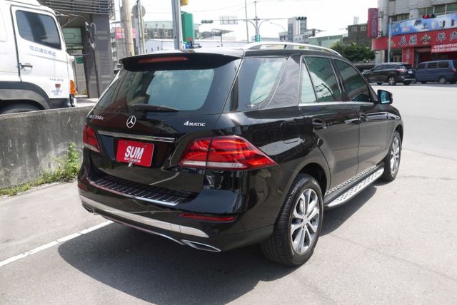 認證車 省油 大馬力 360度環景 安卓影音 電動尾門 舒適大空間 GLE 350d  第3張相片